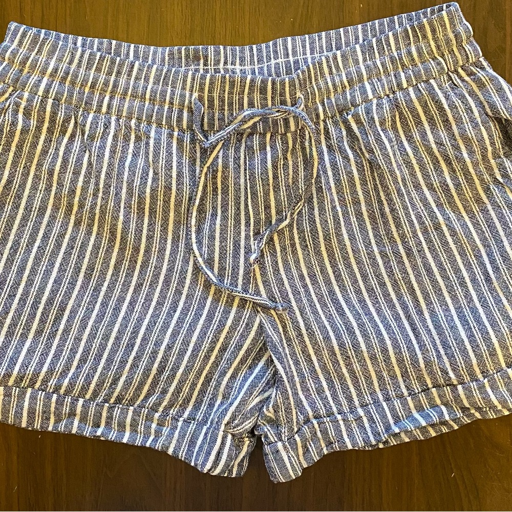 Old Navy Blue and White Striped Shorts